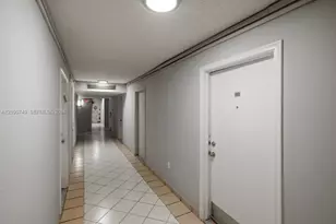1020 Meridian Ave, Miami Beach, FL 33139 - Photo 16