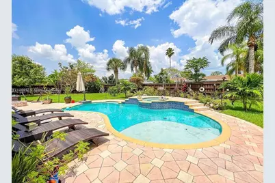 28125 SW 158th Pl, Homestead, FL 33033 - Photo 8