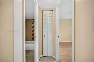 8901 Sunrise Lakes Blvd, Sunrise, FL 33322 - Photo 24