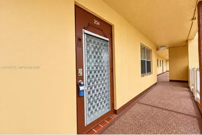 8901 Sunrise Lakes Blvd #204, Sunrise, FL 33322 - Photo 4