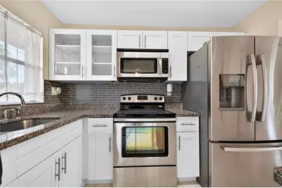 8901 Sunrise Lakes Blvd #204, Sunrise, FL 33322 - Photo 8
