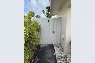 2124 NW 7th Ct #2, Fort Lauderdale, FL 33311 - Photo 2