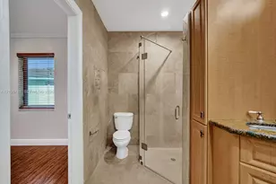 2756 NE 33rd St, Fort Lauderdale, FL 33306 - Photo 32