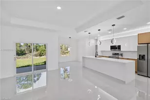 392 S Charwood Ave, Lehigh Acres, FL 33971 - Photo 8