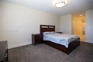 300 Bayview Dr, Sunny Isles Beach, FL 33160 - Photo 18