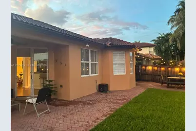 7901 NW 113th Pl, Doral, FL 33178 - Photo 10