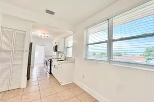 200 NW 17th Ct, Miami, FL 33125 - Photo 18