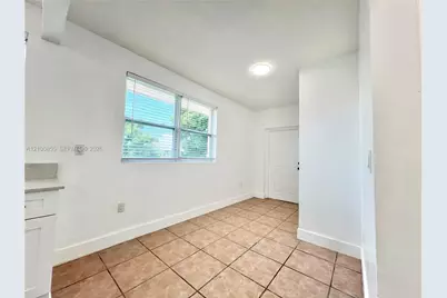 200 NW 17th Ct #0, Miami, FL 33125 - Photo 16