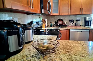 108 Wimbledon Lake Dr, Plantation, FL 33324 - Photo 18