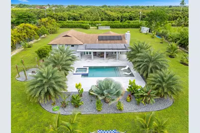 19610 SW 332nd St, Homestead, FL 33034 - Photo 1