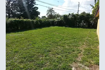 4304 N Shore Dr, West Palm Beach, FL 33407 - Photo 16