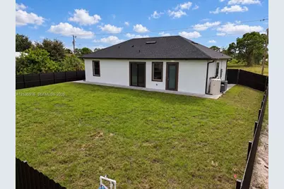 1205 Damen St E, Lehigh Acres, FL 33974 - Photo 6