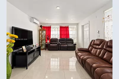 2437 NW 98th St, Miami, FL 33147 - Photo 18