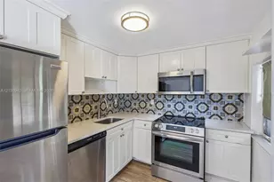 5364 NE 2nd Ave, Oakland Park, FL 33334 - Photo 16