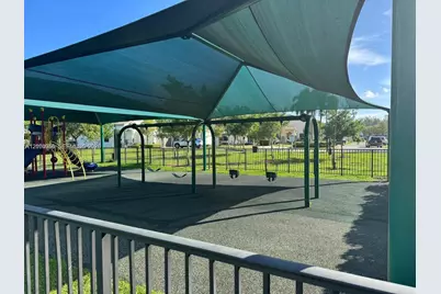 616 NE 193rd St #N/A, Miami, FL 33179 - Photo 30