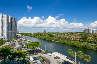 20505 E Country Club Dr #731, Aventura, FL 33180 - Photo 12