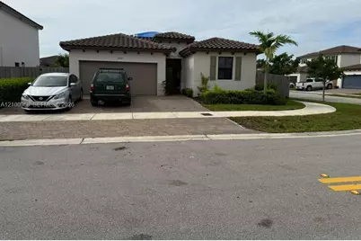 11908 SW 238th Ter, Homestead, FL 33032 - Photo 2