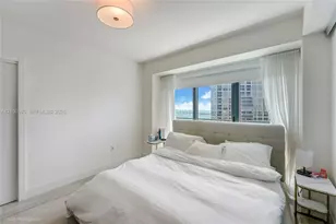 1451 Brickell Ave, Miami, FL 33131 - Photo 14