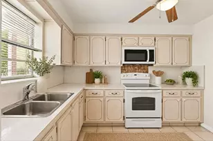 500 S Luna Ct, Hollywood, FL 33021 - Photo 16