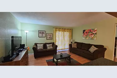 9717 W McNab Rd #105, Tamarac, FL 33321 - Photo 12
