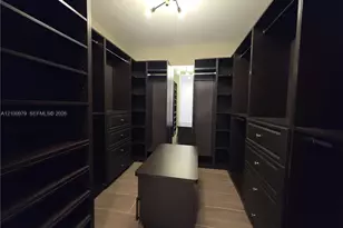 1100 Biscayne Blvd, Miami, FL 33132 - Photo 6
