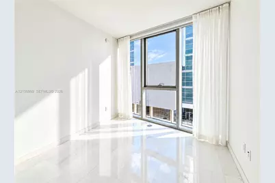 300 Biscayne Boulevard Way #506E, Miami, FL 33131 - Photo 6