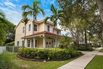 4685 Lakeside Ter, Davie, FL 33314 - Photo 2