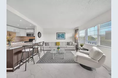 4008 Berkshire A, Deerfield Beach, FL 33442 - Photo 4