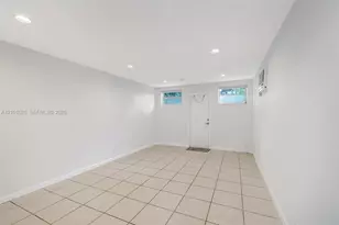 590 W 50th St, Miami Beach, FL 33140 - Photo 36
