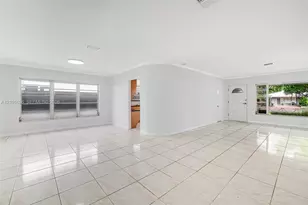 590 W 50th St, Miami Beach, FL 33140 - Photo 12