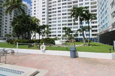 5005 Collins Ave #1118, Miami Beach, FL 33140 - Photo 24