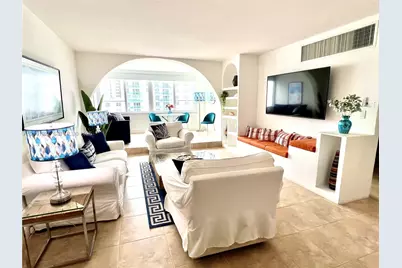 5005 Collins Ave #1118, Miami Beach, FL 33140 - Photo 10