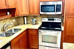 5005 Collins Ave, Miami Beach, FL 33140 - Photo 20