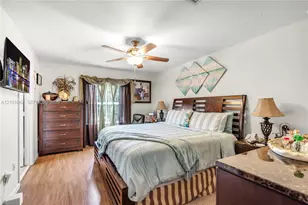 7469 Tam Oshanter Blvd, North Lauderdale, FL 33068 - Photo 22