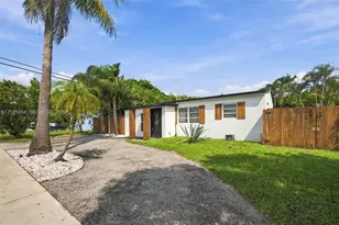 2632 NE 15th Ave, Pompano Beach, FL 33064 - Photo 4