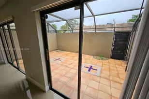 1091 N Hiatus Rd, Pembroke Pines, FL 33026 - Photo 24
