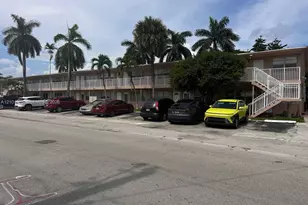 230 SW 11th Ave, Hallandale Beach, FL 33009 - Photo 4