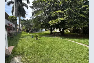 230 SW 11th Ave #14, Hallandale Beach, FL 33009 - Photo 22