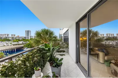 2500 Parkview Dr #507, Hallandale Beach, FL 33009 - Photo 4
