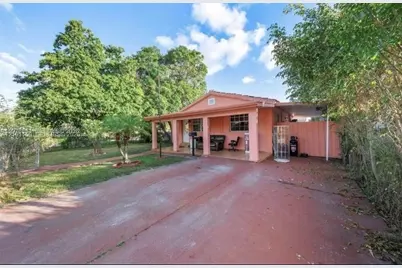 5300 SW 6th St, Miami, FL 33134 - Photo 2