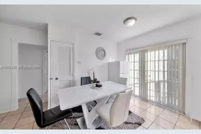 5300 SW 6th St, Miami, FL 33134 - Photo 6