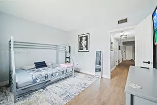 200 SW 117th Terrace, Pembroke Pines, FL 33025 - Photo 22