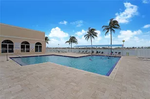 12346 NW 11th Ln, Miami, FL 33182 - Photo 38