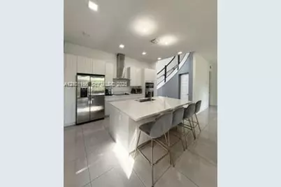 15835 NW 87th Ct, Miami Lakes, FL 33018 - Photo 6