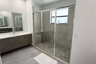 15835 NW 87th Ct, Miami Lakes, FL 33018 - Photo 14