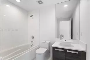 2950 NE 188th St, Aventura, FL 33180 - Photo 22