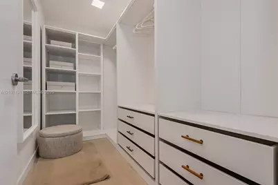 77 SE 5th St #2208, Miami, FL 33131 - Photo 20