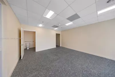 123 NW 14th St #201, Miami, FL 33136 - Photo 8
