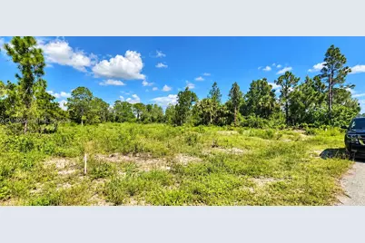 1221 Acacia Ave, Lehigh Acres, FL 33972 - Photo 2