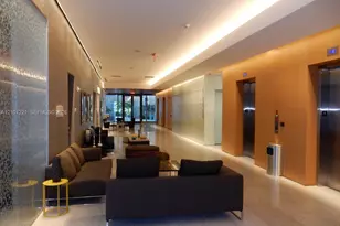 88 SW 7th St, Miami, FL 33130 - Photo 22